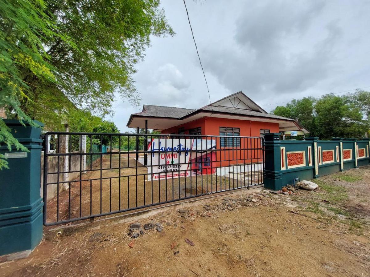 Homestay Ummi Kuala Terengganu Esterno foto
