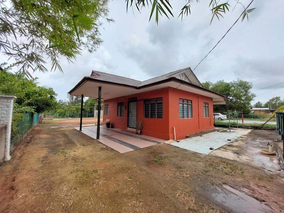 Homestay Ummi Kuala Terengganu Esterno foto