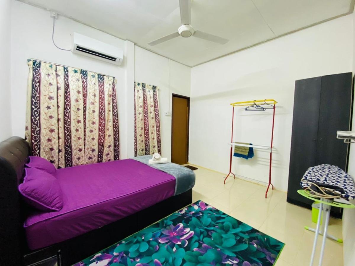 Homestay Ummi Kuala Terengganu Esterno foto