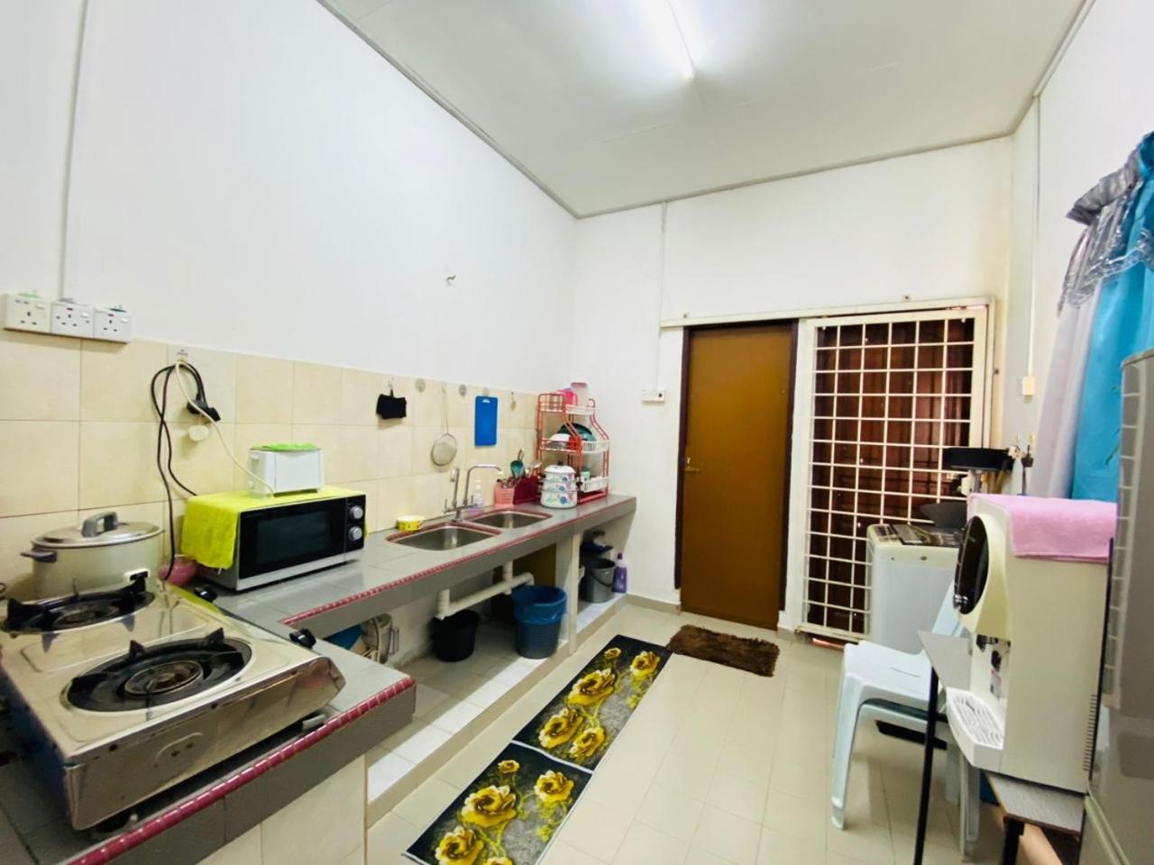 Homestay Ummi Kuala Terengganu Esterno foto