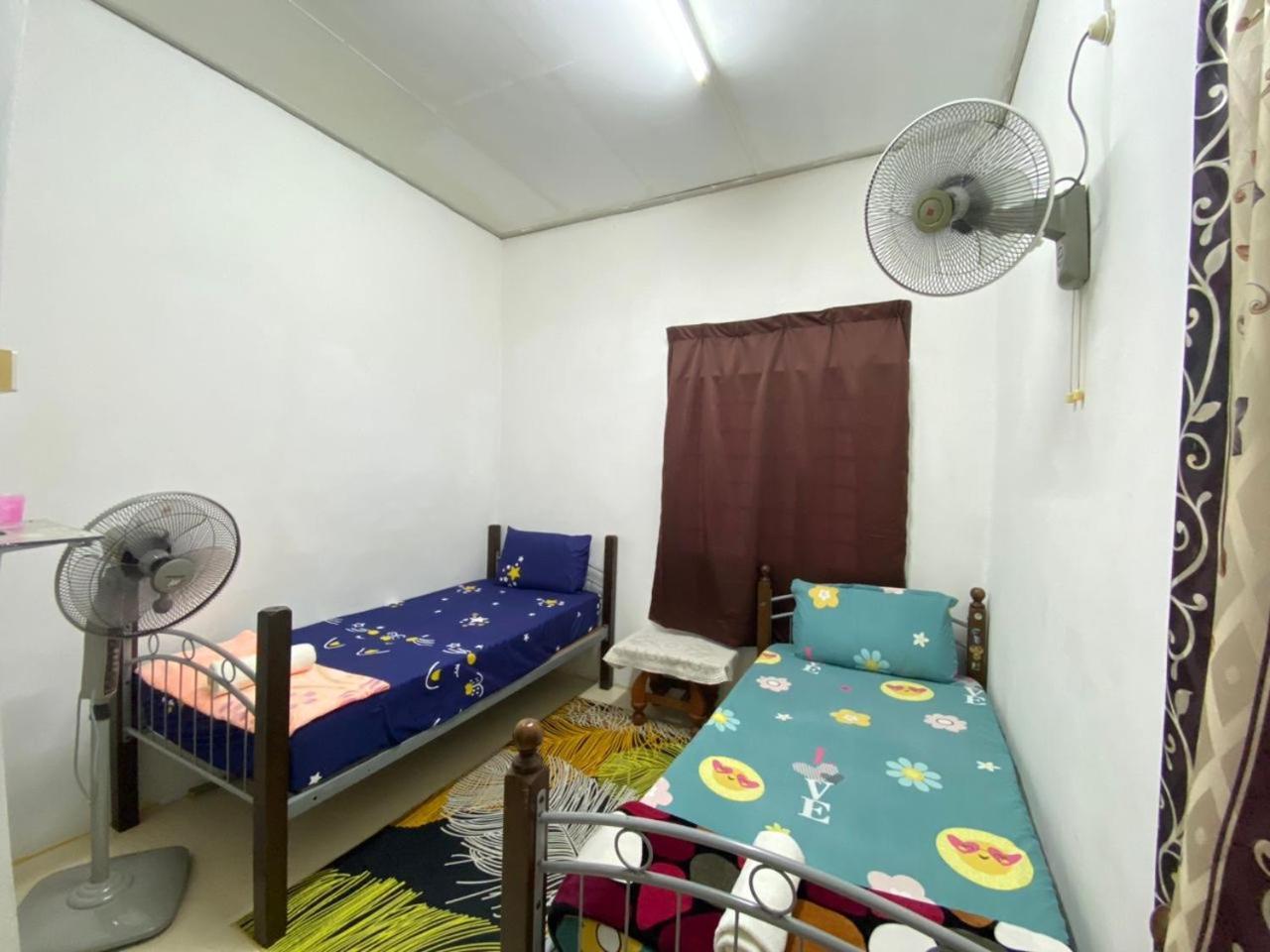 Homestay Ummi Kuala Terengganu Esterno foto